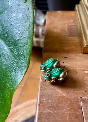 Boucles d’oreilles grenouilles 🐸 /vintage, marque: Vintage Dressing, état: Très bon état, 40,00 €, 42,70 € Protection acheteurs incluse