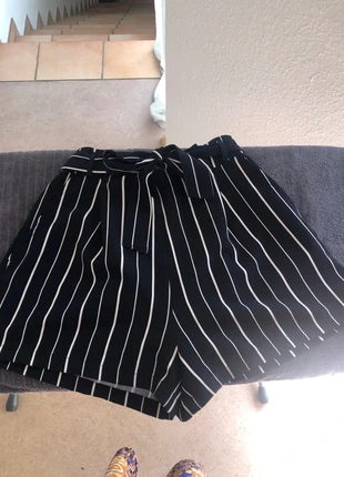 Kurze Hose, marque: Pull & Bear, état: Bon état, taille: L / 40 / 12, 4,00 €, 4,90 € Protection acheteurs incluse