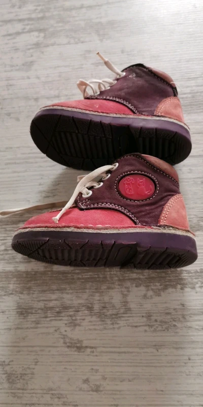 Chaussures style kickers pointure 19 - photo numéro 2
