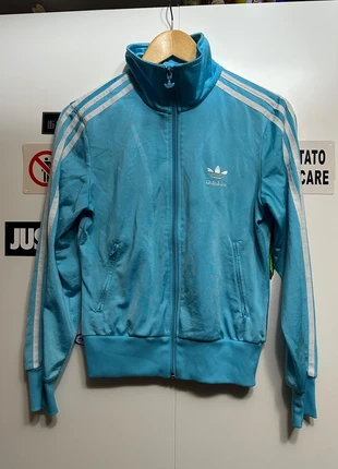 Adidas Originals giacca vintage celeste con strisce bianche, brand: adidas Originals, condizioni: Ottime, taglia: S, €16.00, €17.50 include la Protezione acquisti