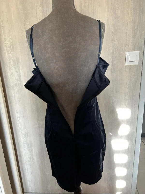 Robe satinée bleu - photo numéro 6