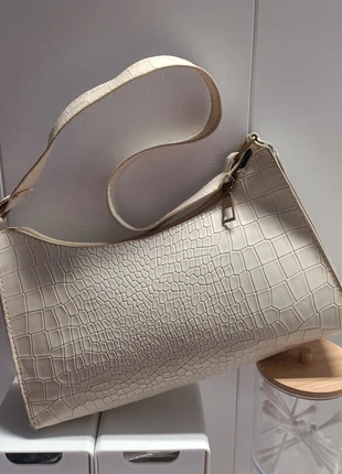 Bolso Baguette Crema en Piel Sintética, brand: Local, condizioni: Ottime, €1.49, €2.26 include la Protezione acquisti