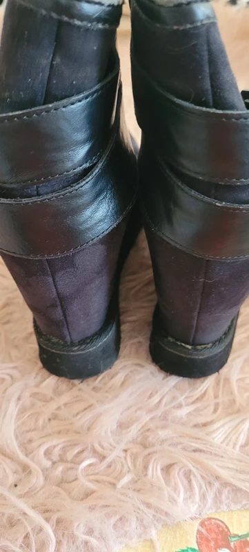Bottines noires - photo numéro 2