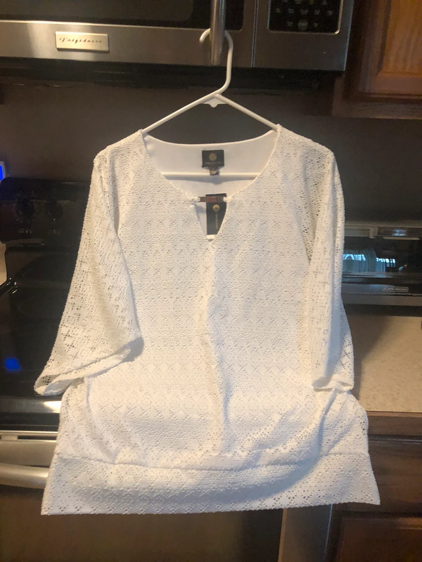 Women’s New White Blouse  Size Medium 1