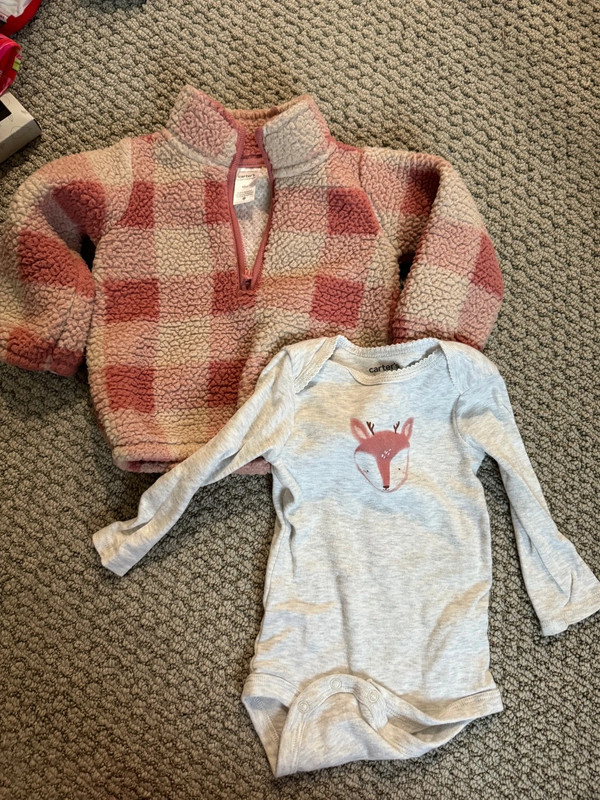 Baby girl Fleece and onesie set 1