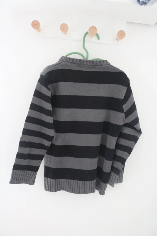 Ensemble haut Disney, pull T-Traxx, pantalon sans marque et gilet Gabrines 4 ans - photo numéro 8