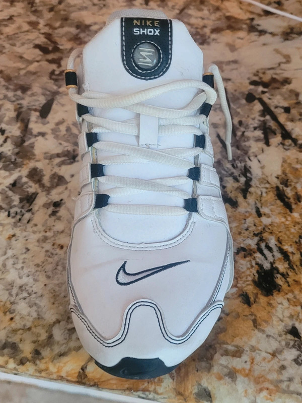 White Nike Shox 7.5 2