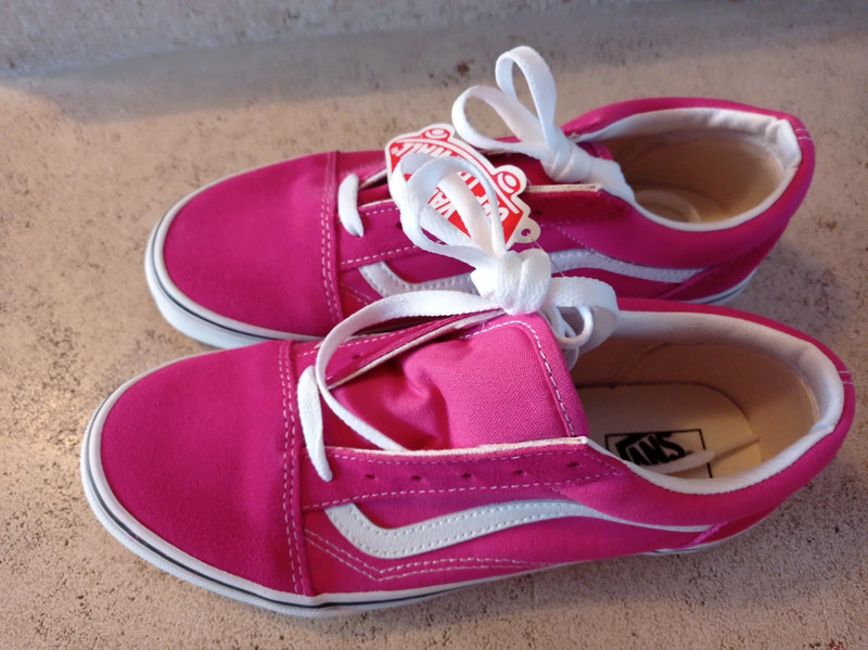 Vans rose blanches 38 courtes Vinted
