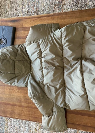 Pufferjacket h&m, merk: H&M, staat: Heel goed, maat: XS / 34 / 6, € 10,00, € 11,20 inclusief Kopersbescherming