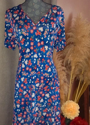 Magnifique robe à fleur col V 🌸 Taille 50/5XL, marque: La Femme Moderne, état: Neuf sans étiquette, taille: 5XL / 50 / 22, 8,00 €, 9,10 € Protection acheteurs incluse