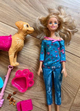 Barbie trottinette (2016) avec panier à chiot - Vinted
