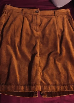 Jupe velours, brand: Esprit, condizioni: Nuovo senza cartellino, taglia: S / IT 40 / EU 36, €18.00, €19.60 include la Protezione acquisti