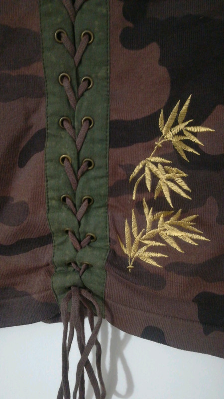 Débardeur camouflage motifs japonais brodés 4