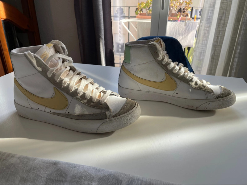 Nike blazer oro sales