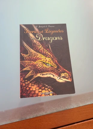 Livre: Féeries et légendes des dragons, condition: New with tags, €2.00, €2.80 includes Buyer Protection