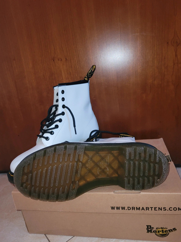 Dr.Martens Airwair bianche nuove White Smooth Vinted