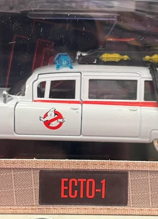 Modellino GhosBusters ecto 1 1:32, marque: Scala, état: Neuf avec étiquette, taille: 10 ans / 140 cm, 23,00 €, 24,85 € Protection acheteurs incluse