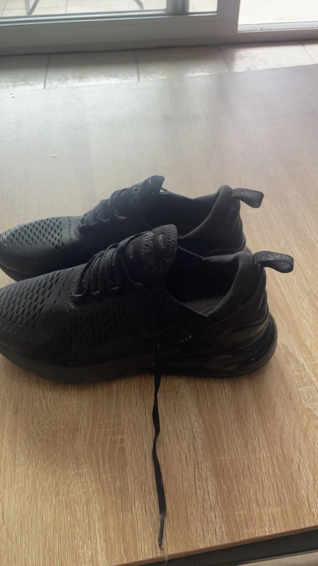 Chaussure Nike 27c