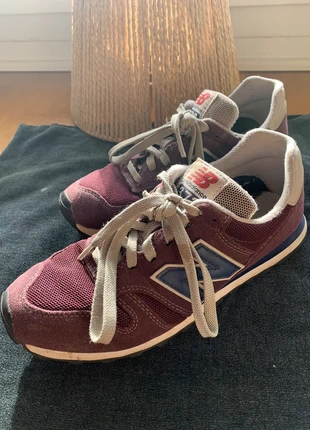 New balances, marque: New Balance, état: Très bon état, taille: 39.5, 20,00 €, 21,70 € Protection acheteurs incluse