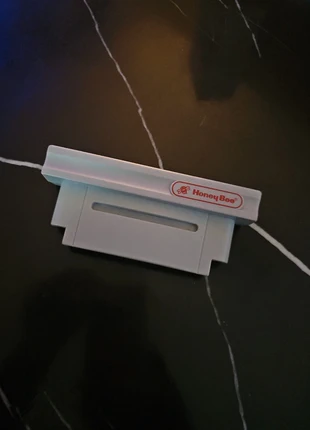 Honey bee, condizioni: Ottime, €24.99, €26.94 include la Protezione acquisti