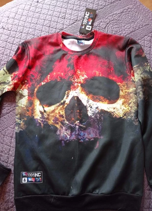 Sweat tête de mort, brand: Inconnu, condition: New with tags, size: L, €10.00, €11.20 includes Buyer Protection