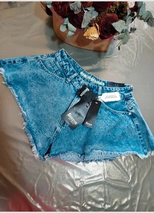 🦋bellissimi short a farfalla S- M 🦋 shorts jeans boxeur, marque: BOXEUR DES RUES, état: Neuf avec étiquette, taille: S / 36 / 8, 11,90 €, 13,20 € Protection acheteurs incluse