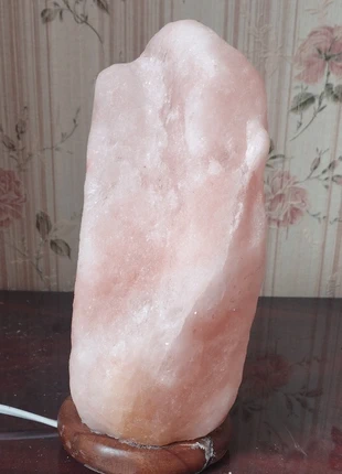 Lampe en cristal de sel naturelle – Lumière douce et apaisante, état: Bon état, 10,00 €, 11,20 € Protection acheteurs incluse