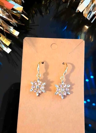 Bijoux Noël | Boucles d’Oreilles neuves Flocons Scintillants, marque: Noël, état: Neuf sans étiquette, 5,99 €, 6,99 € Protection acheteurs incluse