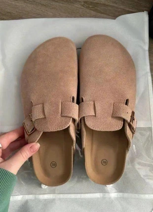 Sabot mules en daim kaki tendance taille 39 unisexe, brand: Fashion, condizioni: Nuovo senza cartellino, taglia: 39, €13.00, €14.35 include la Protezione acquisti