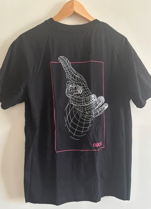 Oversized T-Shirt van Festival app Appic, merk: appic, staat: Heel goed, maat: M / 38 / 10, € 3,00, € 3,85 inclusief Kopersbescherming