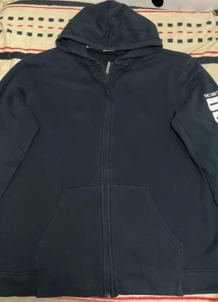 Puma| Sudadera negra clásica – T.L, merk: Puma, staat: Heel goed, maat: L, € 14,00, € 15,40 inclusief Kopersbescherming