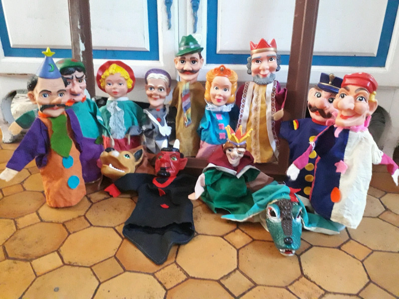 Magnifique lot de 13 marionnettes à main vintage