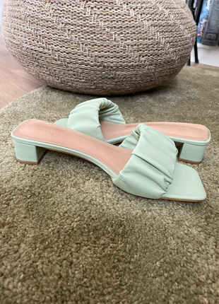 Sandales petits talons, marque: Anesia, état: Très bon état, taille: 38, 8,00 €, 9,10 € Protection acheteurs incluse