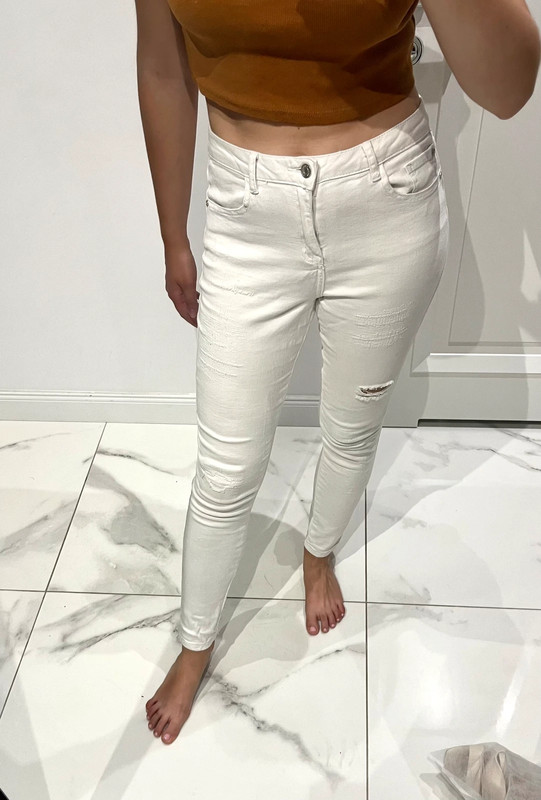 Białe spodnie 2