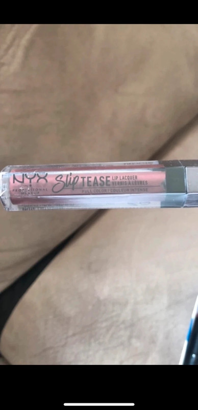 Slip tease, vernis à lèvres. - photo numéro 2