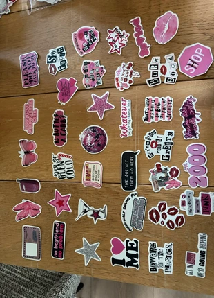 Plaatjes, merk: geen merk, staat: Nieuw zonder prijskaartje, maat: S, € 2,00, € 2,80 inclusief Kopersbescherming