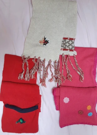 Set di sciarpe da bambina, brand: Peak Mountain, condizioni: Buone, €1.00, €1.75 include la Protezione acquisti