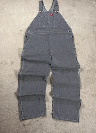 Salopette / Dungarees Dickies à rayure, marke: Dickies, zustand: Sehr gut, größe: XL, 69,90 €, 74,10 € inklusive Vinted-Käuferschutz