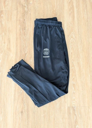 Pantalon Nike - logo PSG academy - taille M adulte, marque: Nike, état: Très bon état, taille: M, 9,00 €, 10,15 € Protection acheteurs incluse