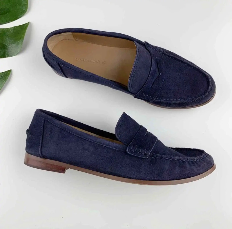 Banana Republic Suede Loafers Slip On Flats in Navy Blue Size Women’s 7 1