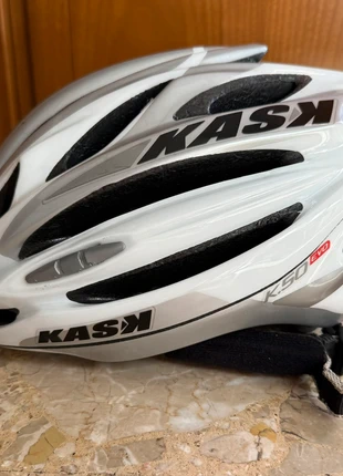 Casco bici KASK k.50 evo, marke: KASK, zustand: Gut, 6,50 €, 7,53 € inklusive Vinted-Käuferschutz