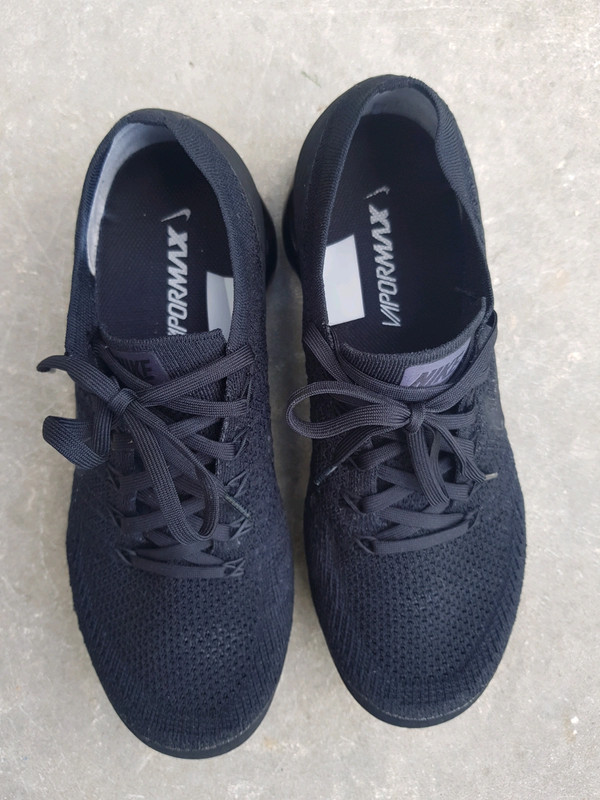 Vapormax flyknit triple black 2025 2.0