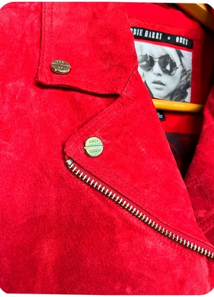 Perfecto Obey X Debbie Harry Daim Rouge Courte Cintrée Taille M, marca: Obey, estado: Muy bueno, tamaño: M / 38 / 10, 69,00 €, 73,15 € Protección al comprador incluida