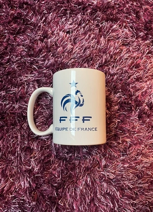 Tasse FFF neuve, merk: FFF, staat: Nieuw zonder prijskaartje, € 3,00, € 3,85 inclusief Kopersbescherming