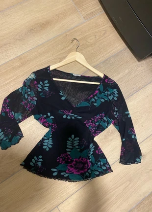 Vintage y2k floral top, marque: Vintage Dressing, état: Très bon état, taille: L / 40 / 12, 6,00 €, 7,00 € Protection acheteurs incluse