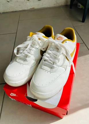 Nike air force jaune, brand: Nike, condizioni: Ottime, taglia: 38.5, €25.00, €26.95 include la Protezione acquisti