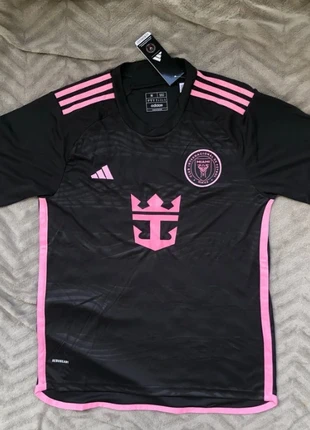 Maillot Adidas Inter Miami CF x Royal Caribbean 2024 – Édition Third Noir & Rose, brand: adidas, condizioni: Nuovo con cartellino, taglia: M, €22.00, €23.80 include la Protezione acquisti