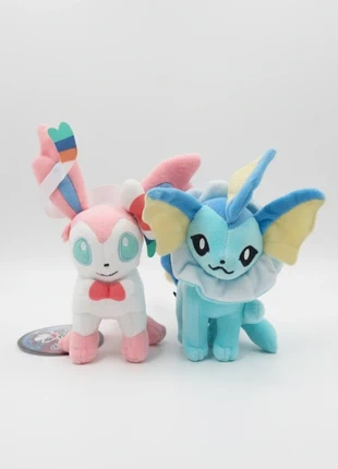 Lote dos peluches Pokémon, marca: Local, estado: Nuevo con etiquetas, tamaño: Talla única, 11,00 €, 12,25 € Protección al comprador incluida