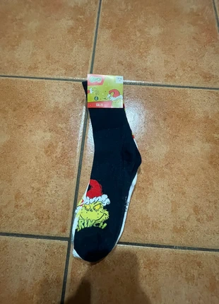 Calze natalizie the grinch, brand: The Grinch, condizioni: Nuovo con cartellino, taglia: M | 39-42, €5.99, €6.99 include la Protezione acquisti