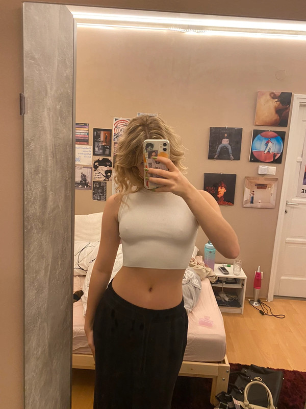 Feher crop top 2